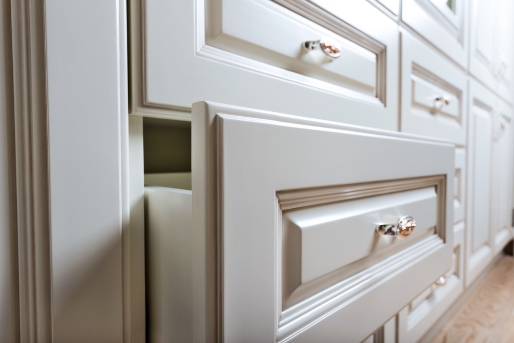 self-closing drawers