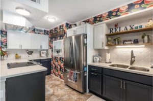 Kitchen with above the cabinet wallpaper